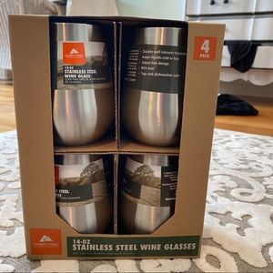 Stainless reel wine glasses